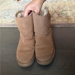 UGG Remora Buckle Short (Authentic)